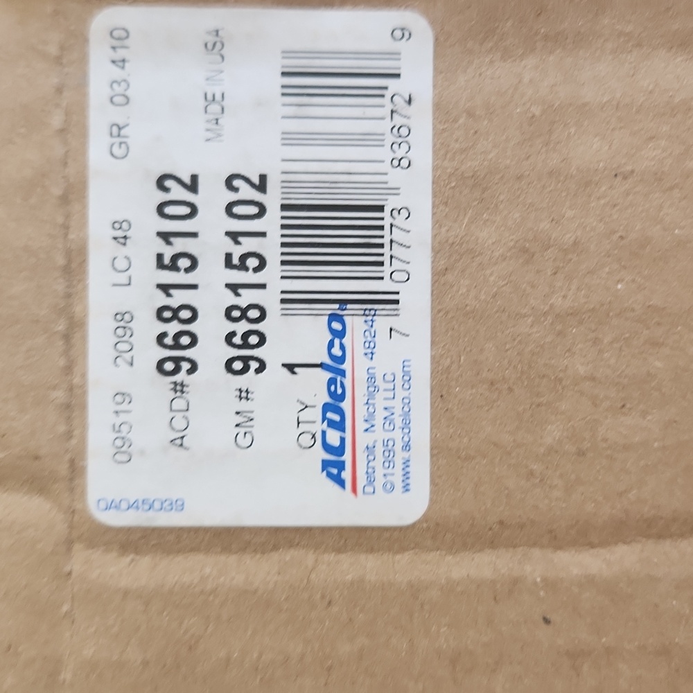 2009 Saturn Vue 4 cylinder Air filter